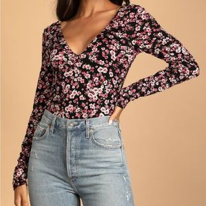 Lulu’s Bound to Bloom Black Floral Print Long Sleeve Bodysuit XS
